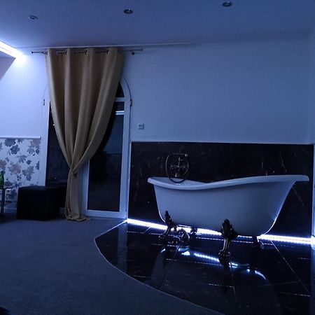 Hotel Tara Kielce Eksteriør bilde
